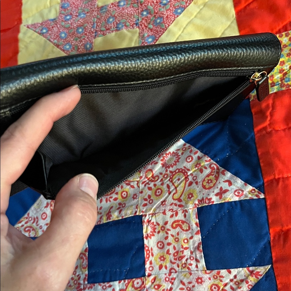 LAVEMI Genuine Black Pebbled Leather Wallet - Picture 7 of 16